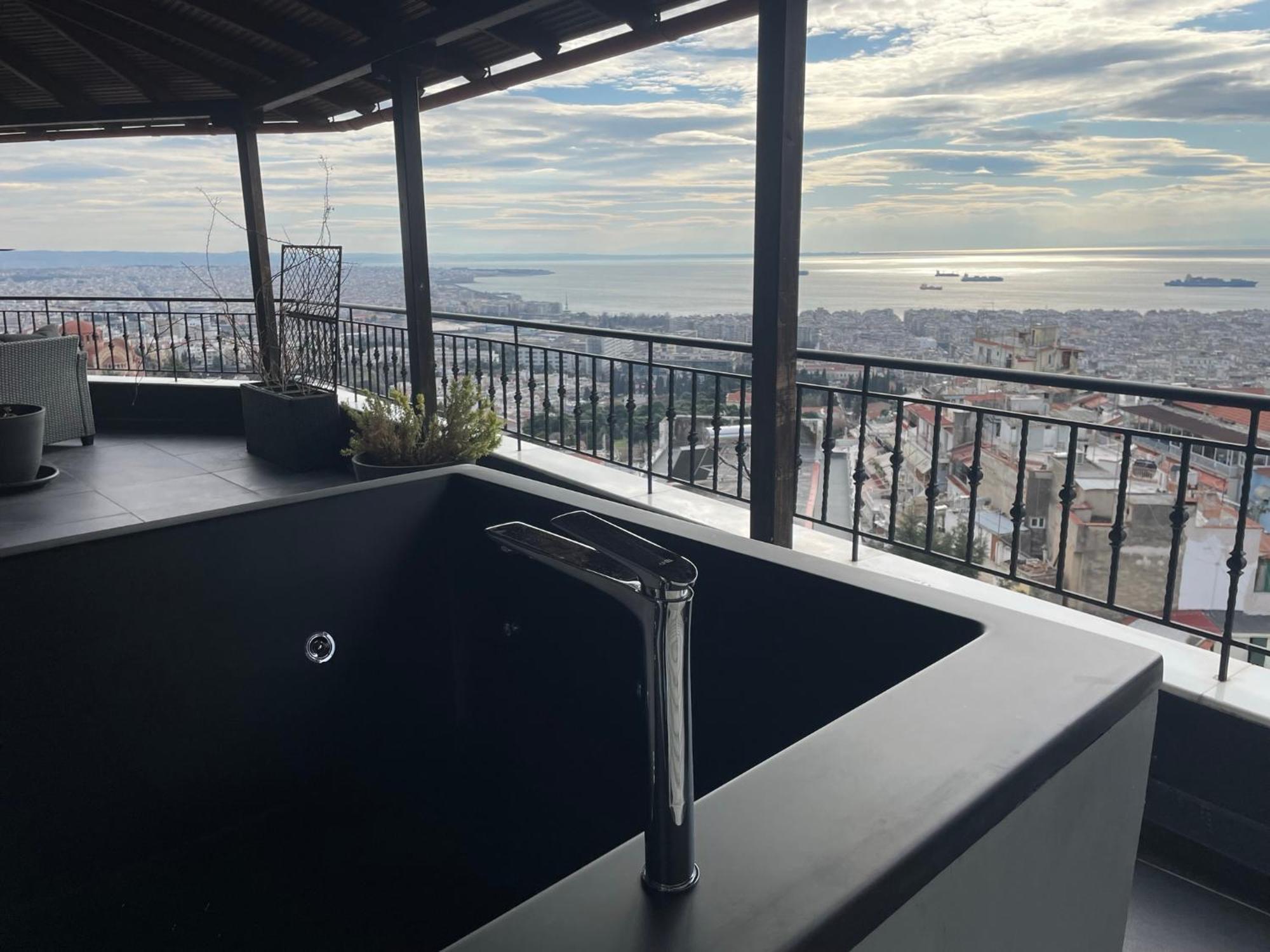 Palazzo Vista Suite&Spa Салоники Экстерьер фото